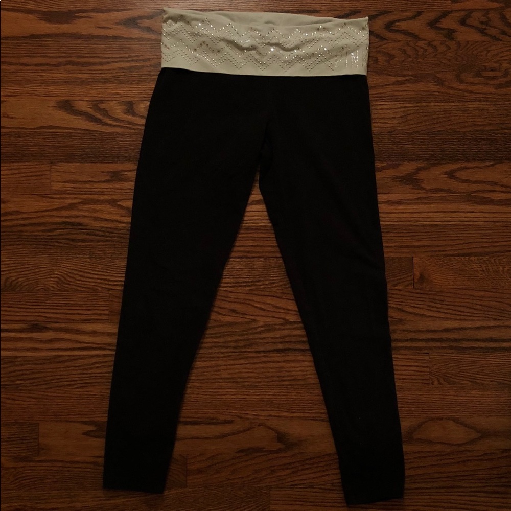 Pink yoga leggings